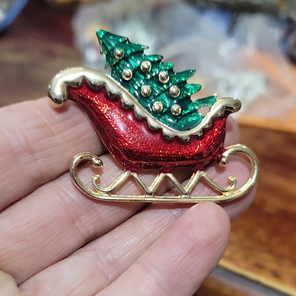 Festive Red and Green Sleigh Brooch